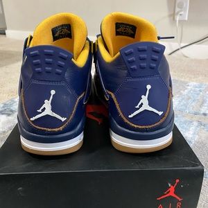 Jordan 4s